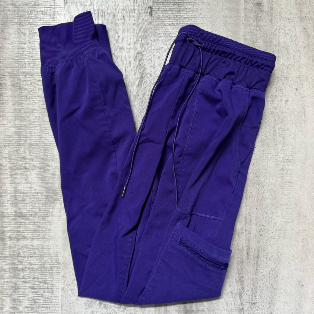 Jogger Scrubs